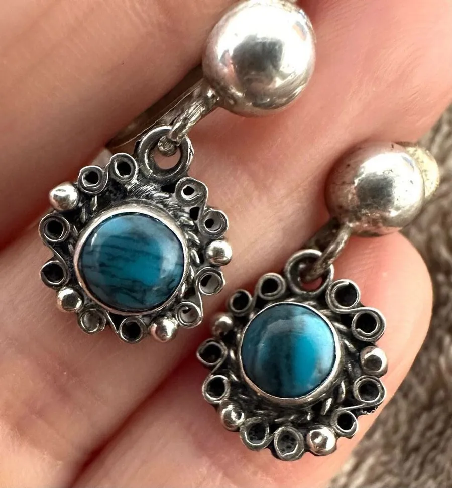 Joy Mexico sterling silver vintage turquoise screw back earrings Blue