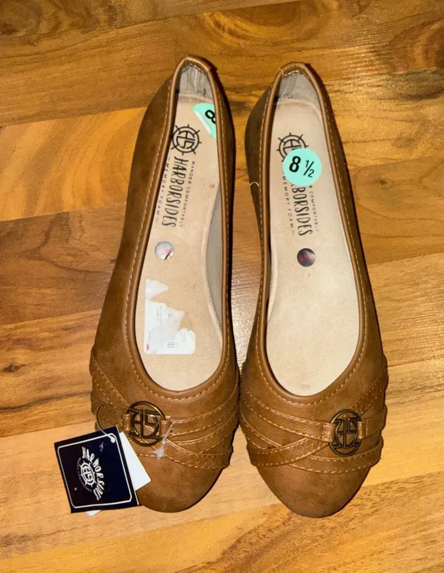 Harborsides Alina Flat Women 8.5W Brown NEW Memory Foam Wide Width Cognac office Size 8.5