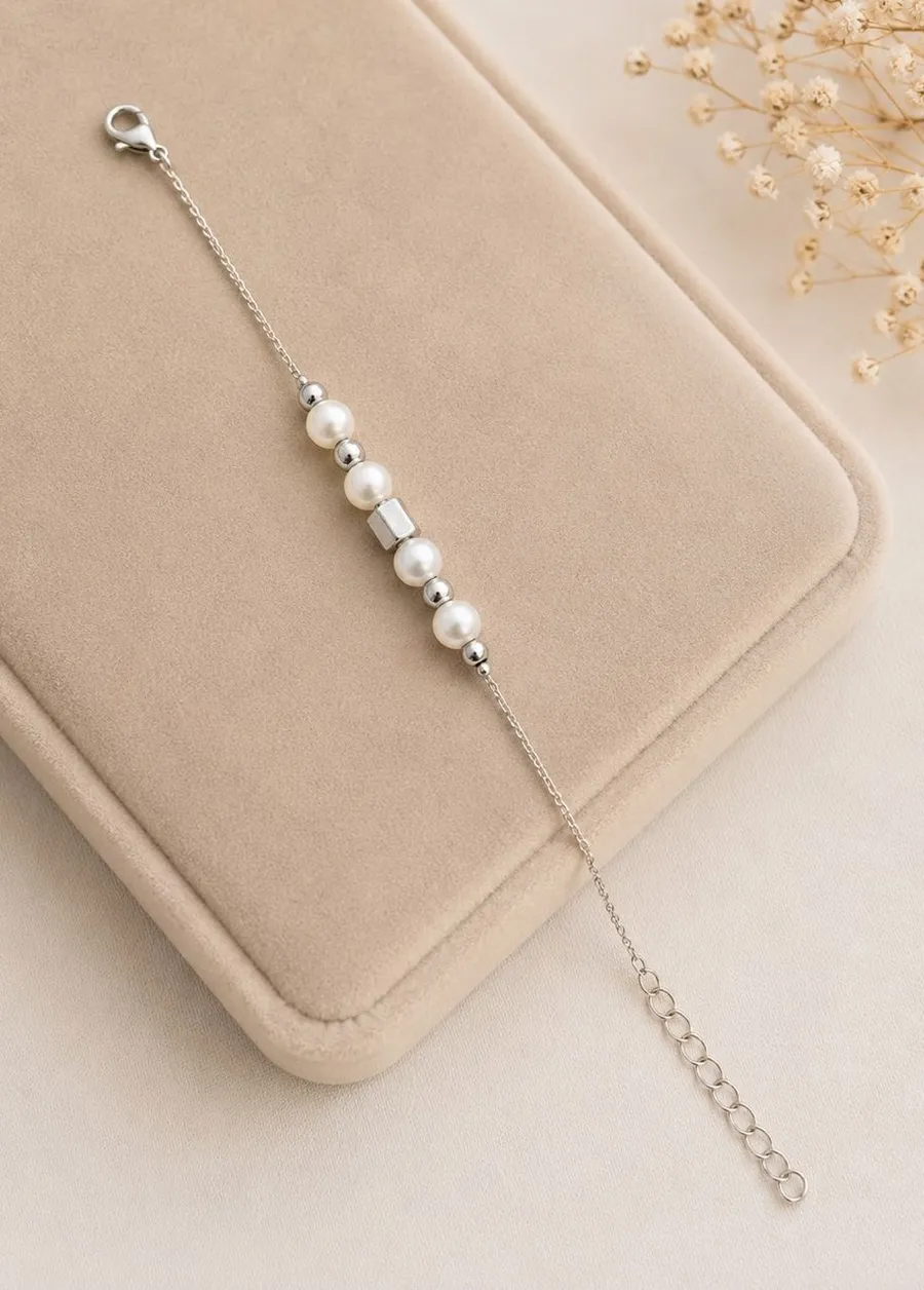 Classic Pearl and Silver Bead Bracelet