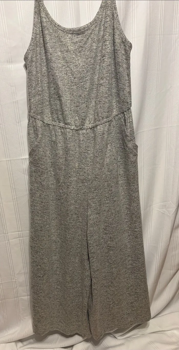 Sleeveless Gray Wide