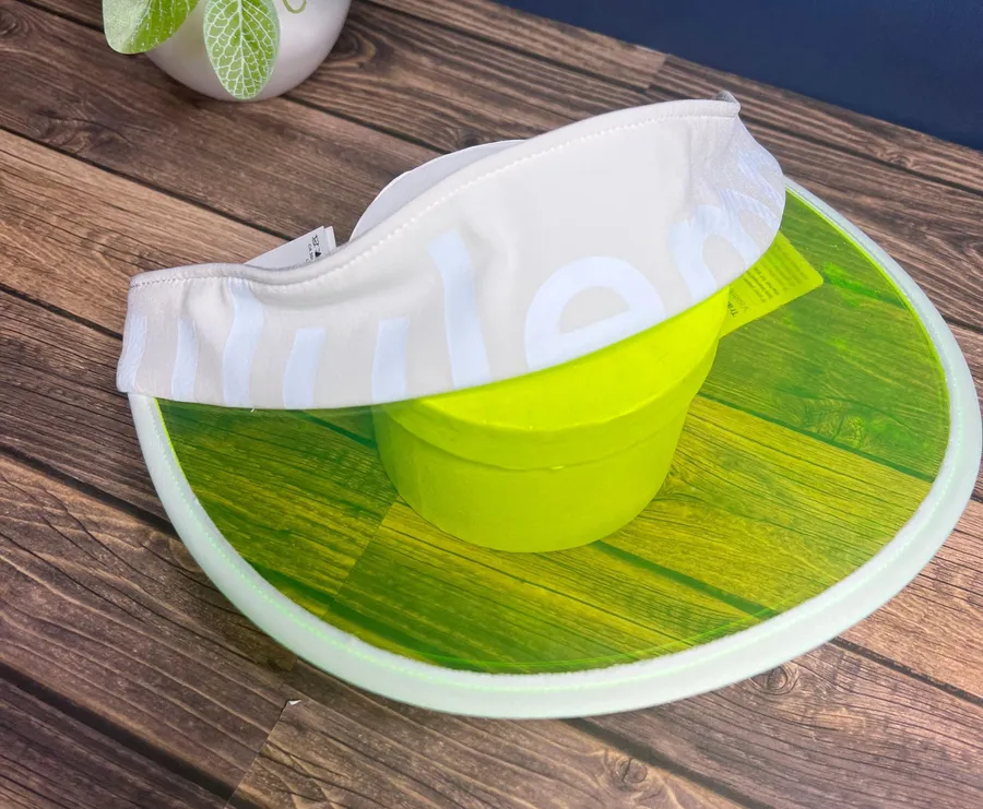 Translucent Visor NWT Adjustable One Size (Green White)