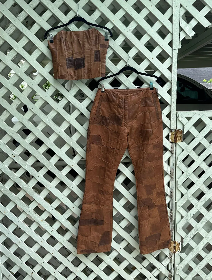 X Understated Leather Set