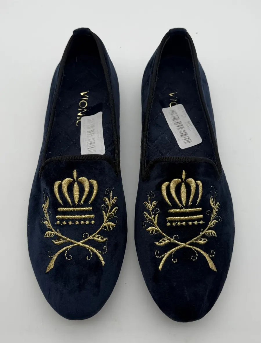 NEW Vionic Romi Navy Blue Velvet Crown Crest Embroidered Loafers Size 8.5 Royal
