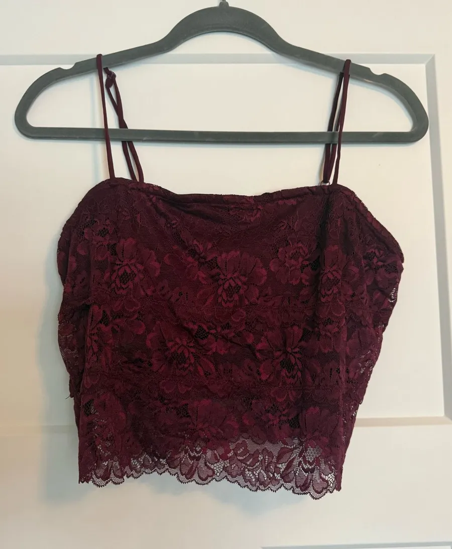 Lace crop top