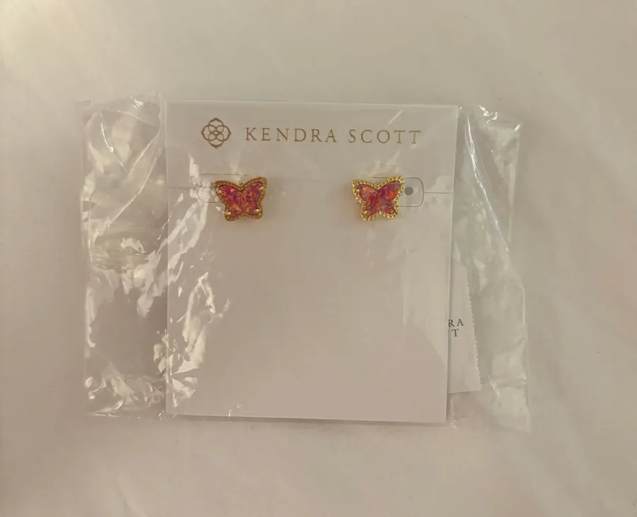 Lillia Pink Butterfly Stud