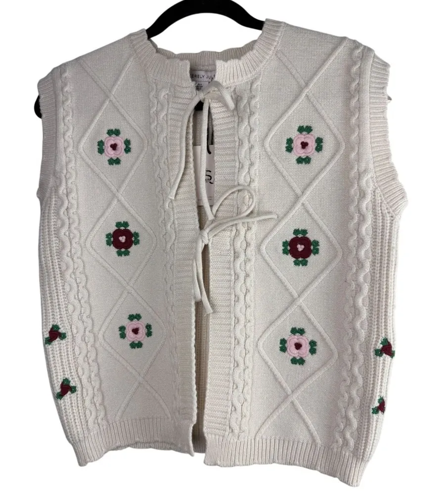 Sincerely Jules Floral Embroidered Cable Knit Tie Front Sweater Vest Cream S NWT