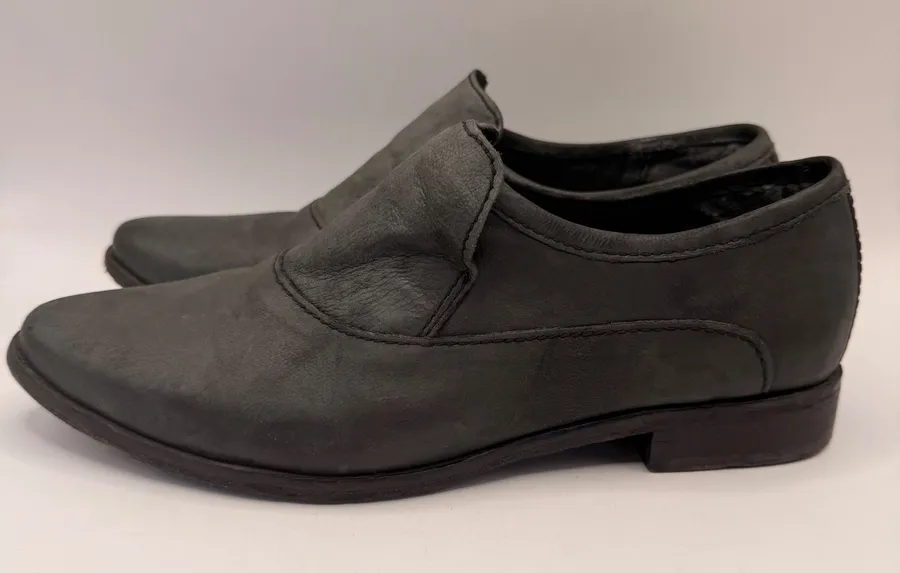 Free People Brady Black Distressed Leather Slip On Loafers Flats EU 39 Womens