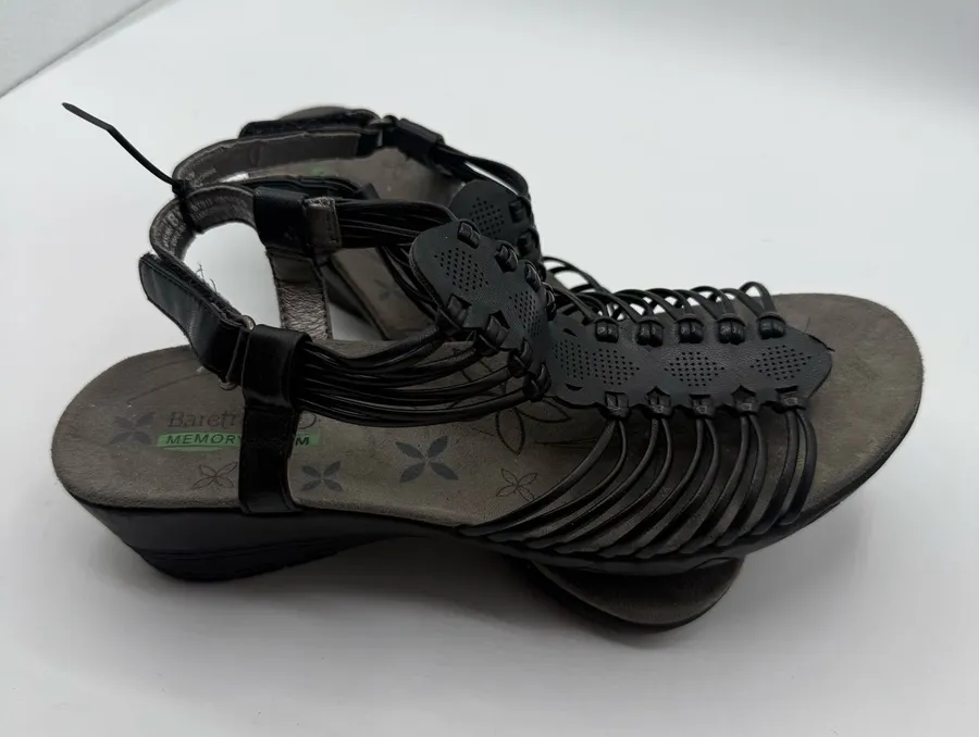 Baretraps Haydin Women’s Black Strappy Sandals Sz 8M