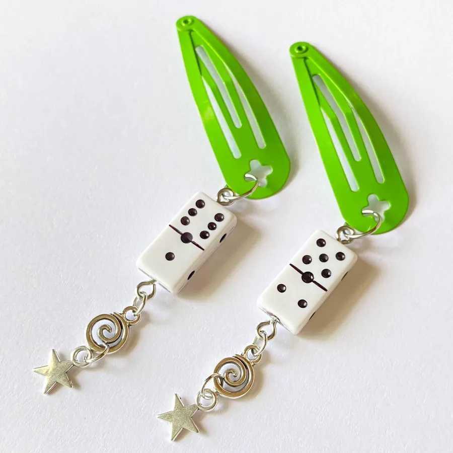 Handmade y2k grunge Kawaii funky unique dangle hair clips set of 2🎲💚🌀