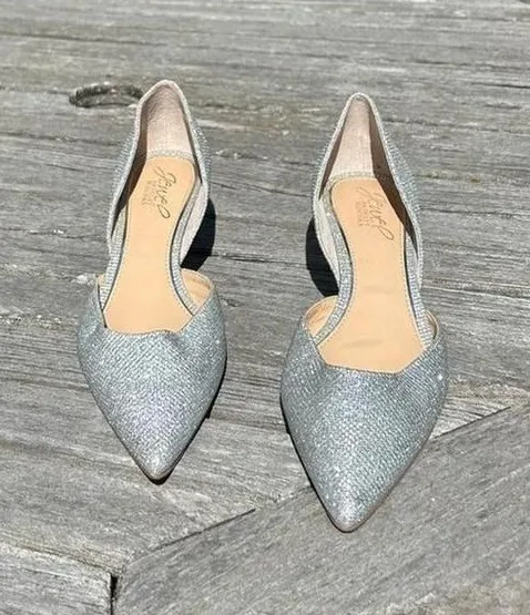 Jewel Badgley Mischka Dotty Glitter D'orsay Kitten Heel size 6