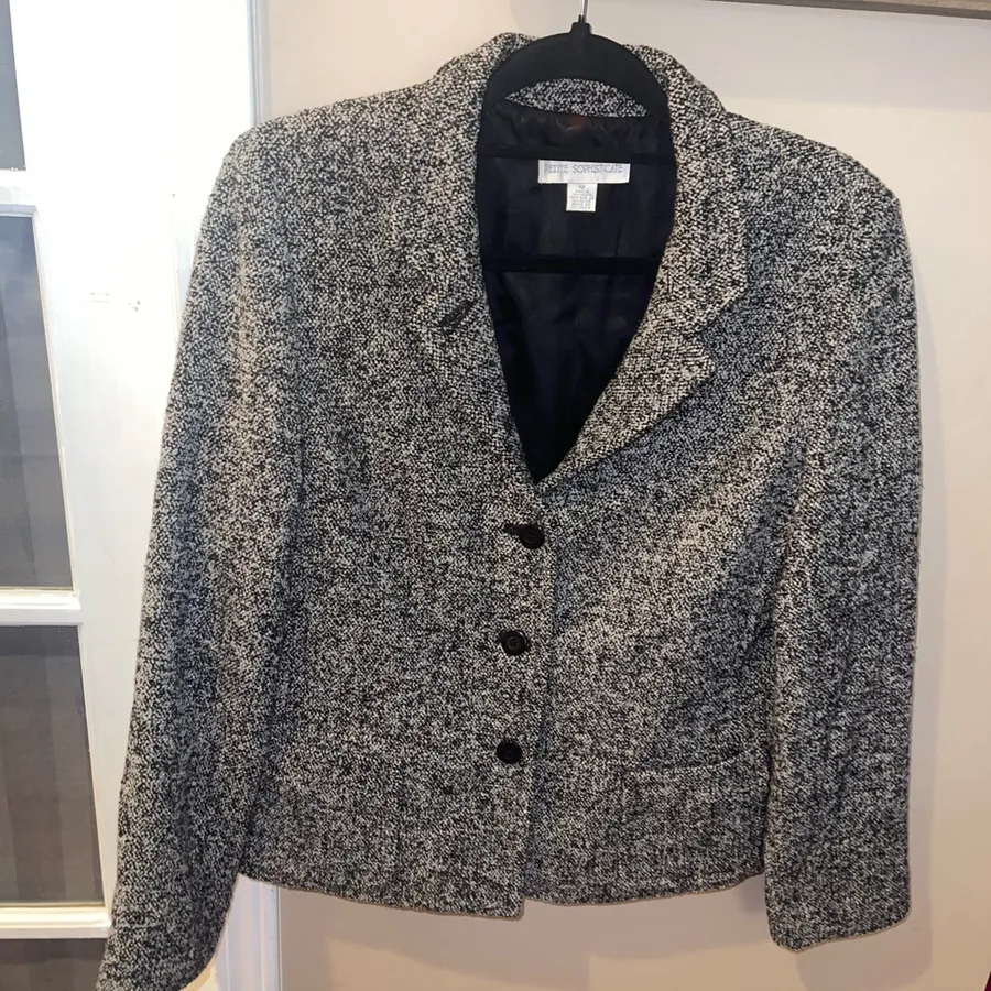 Petite Sophisticate Black and White Tweed suit Jacket blazer size 12