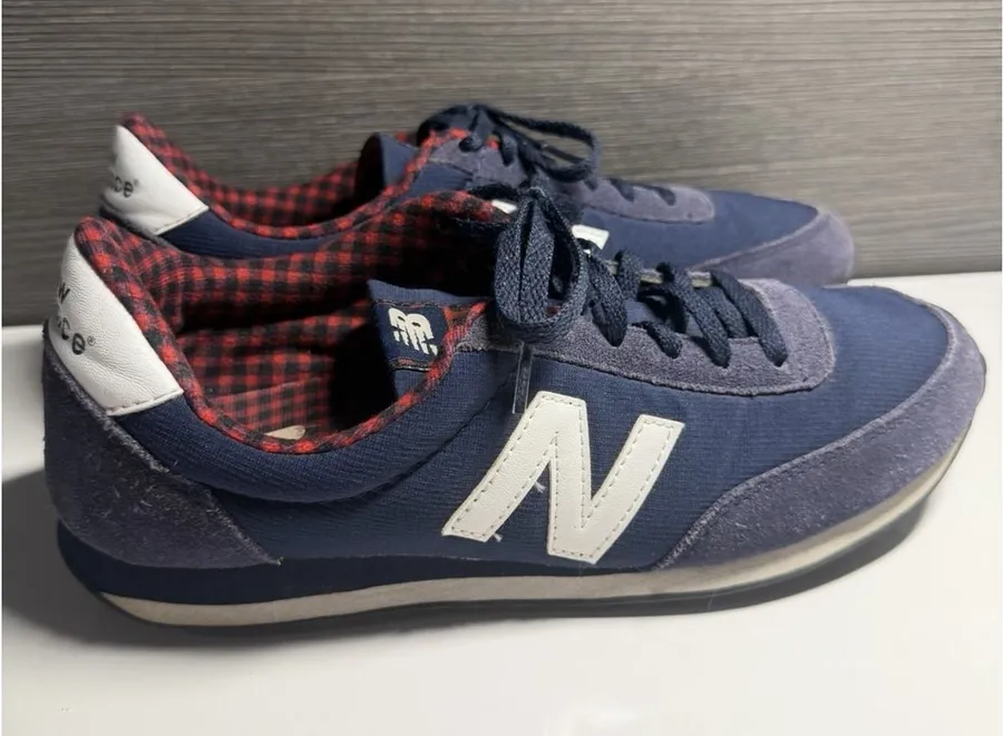 New Balance Classic 410 Womens (size 9.5 B) Navy Bin C-3