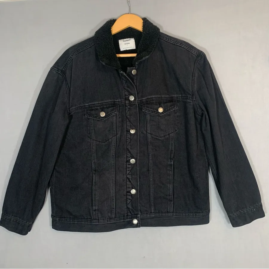 Old Navy Black Jacket with Sherpa Collar Ladies size Large