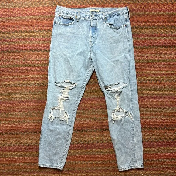 LEVIS LIGHT WASH WEDGIE DISTRESSED SLIM FIT JEANS BEACH RIPPED