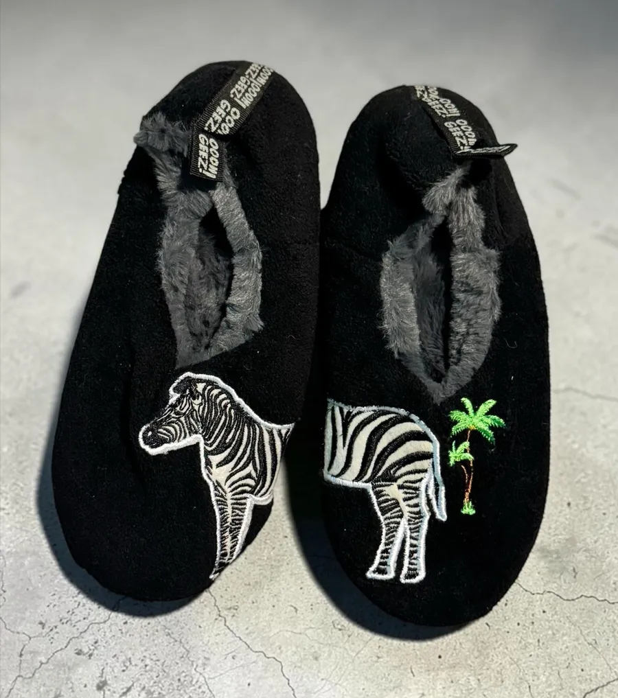 Oooh Geez! Zebra Print Slippers Size Medium 7/8 Black