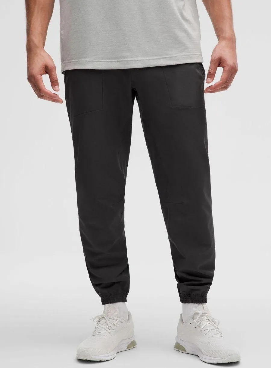 NWT Lululemon Men’s License to Train Jogger Regular Size M Color Graphite Grey