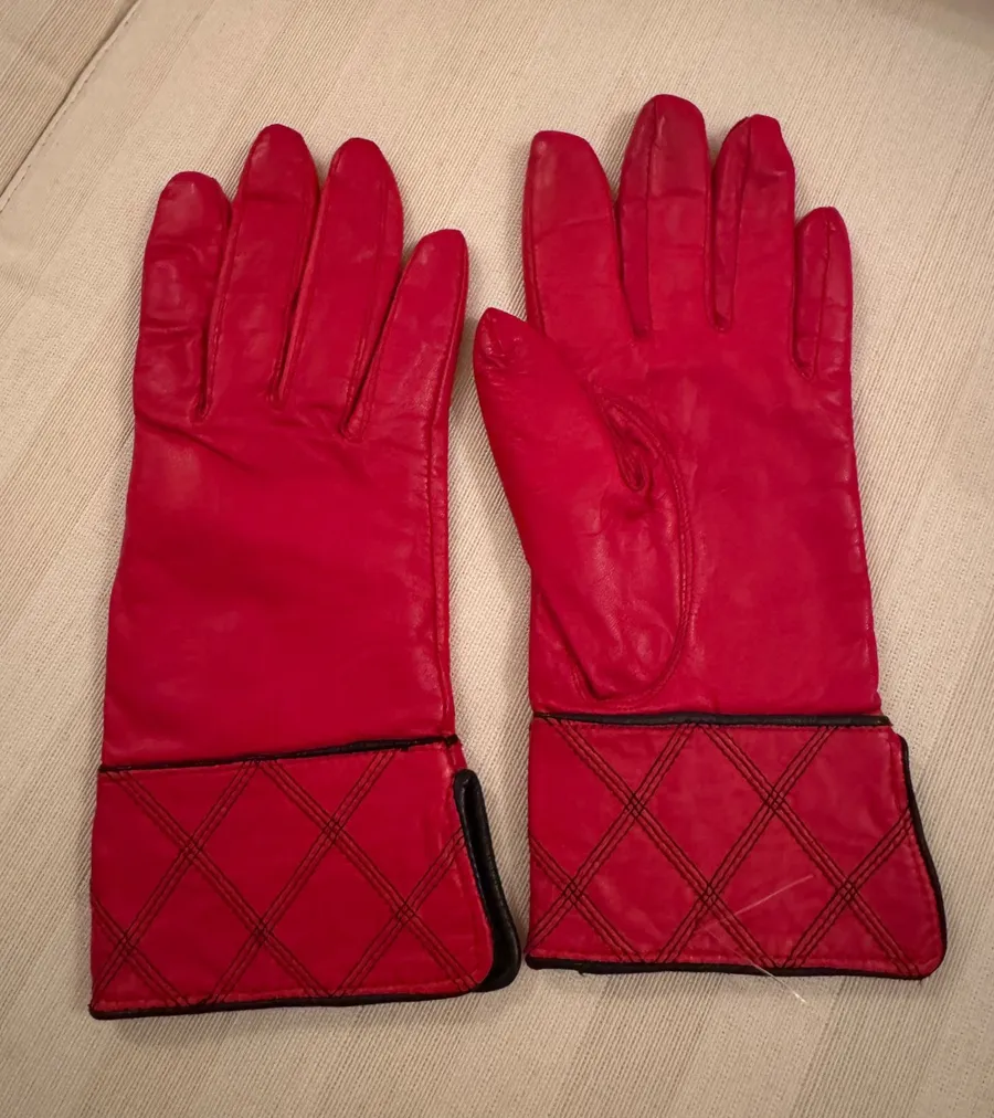 Women’s small red genuine leather gloves with quilted black line cuffs