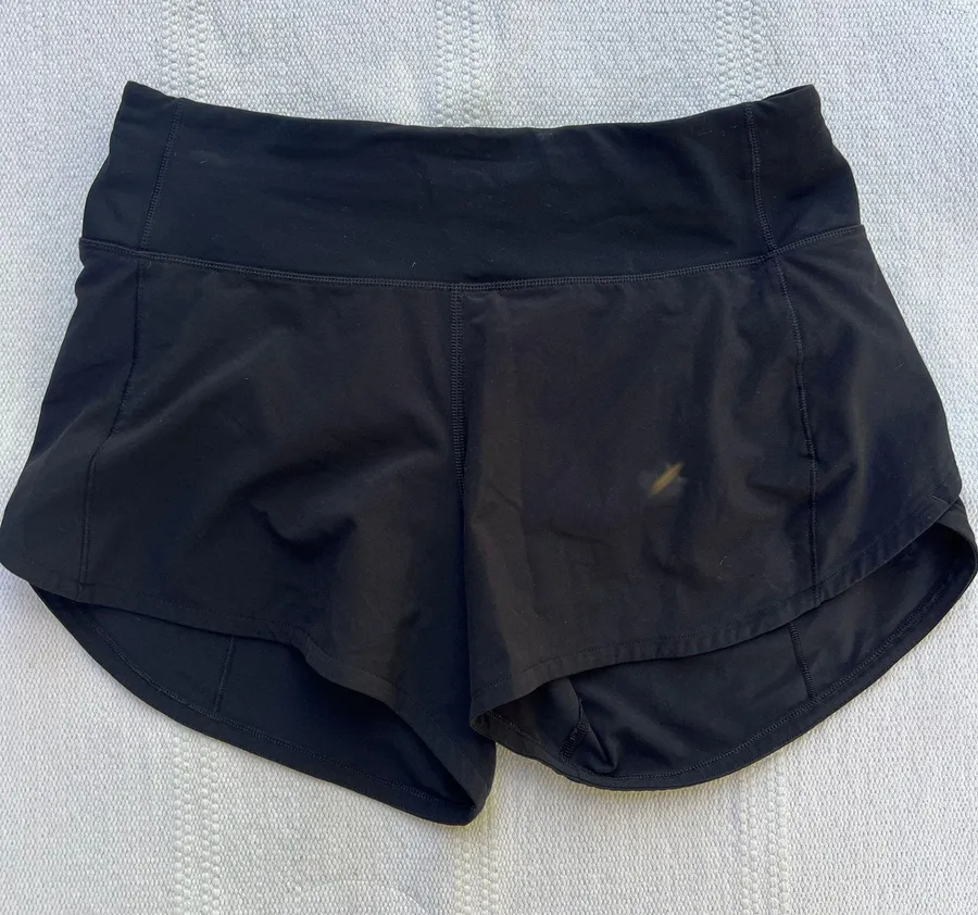 Lululemon shorts Size 4 Tall