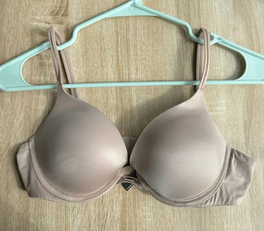 Victoria's Secret Light Nude Padded T-Shirt Bra