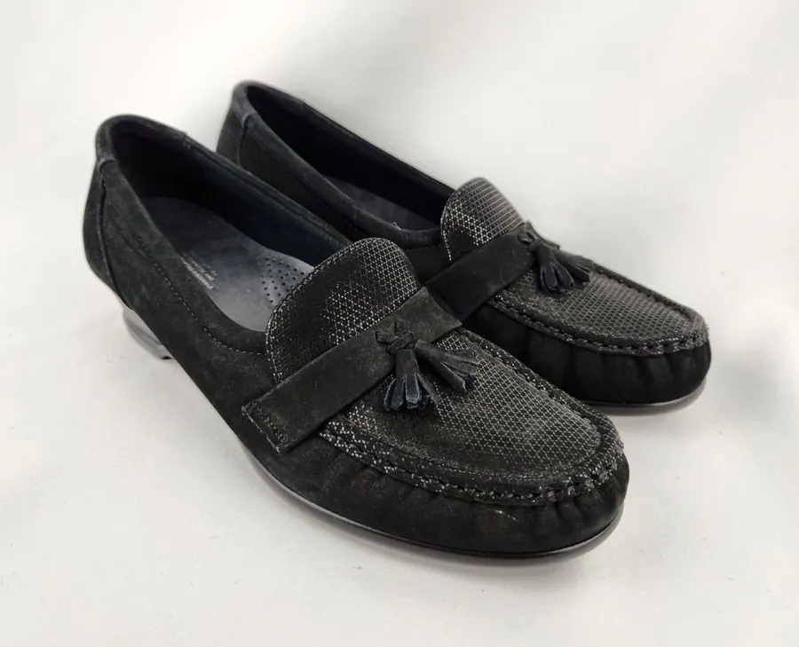 SAS Taylor Onyx Women 8.5 N Narrow Black Tassels Loafer Dress Shoes Short Heels Black