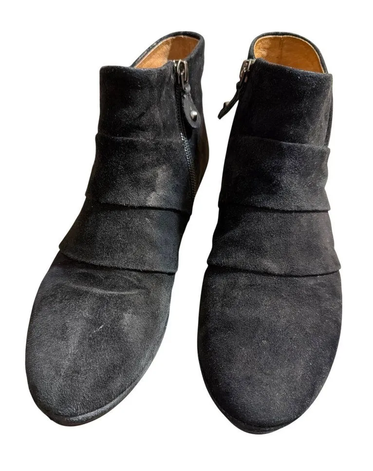 Gentle Souls Kenneth Cole Nori Black Suede Ankle Boots Side Zipper Size 7