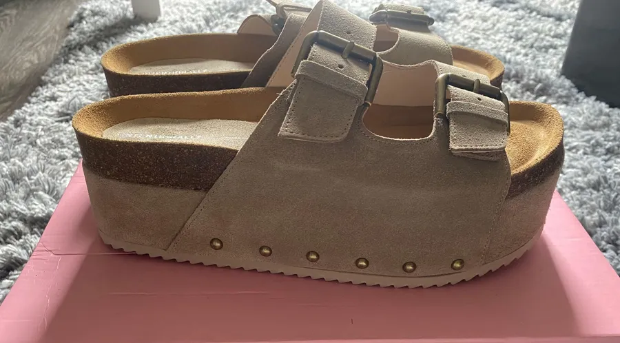 Flatform Sandals