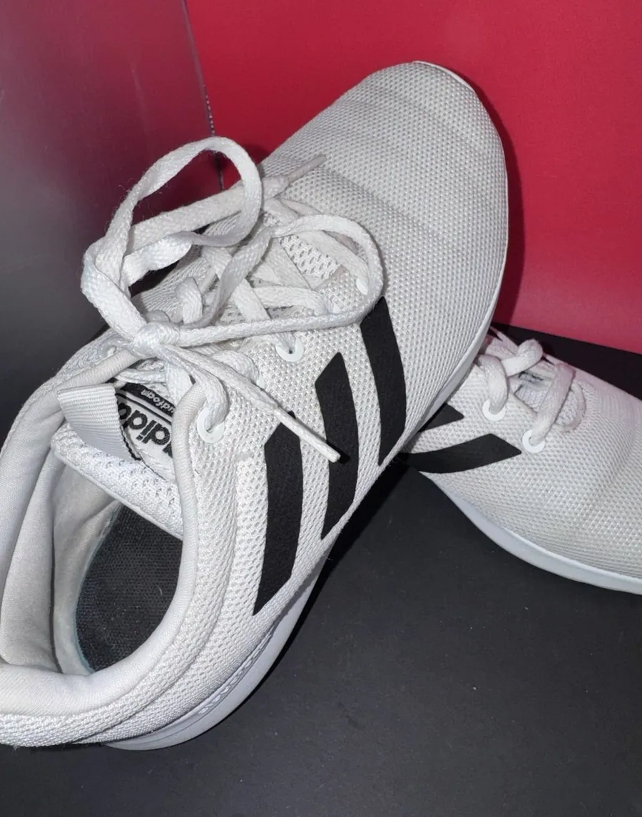 Adidas Cloudfoam Women's Size 5 White Mesh Running Shoes Sneakers Casual