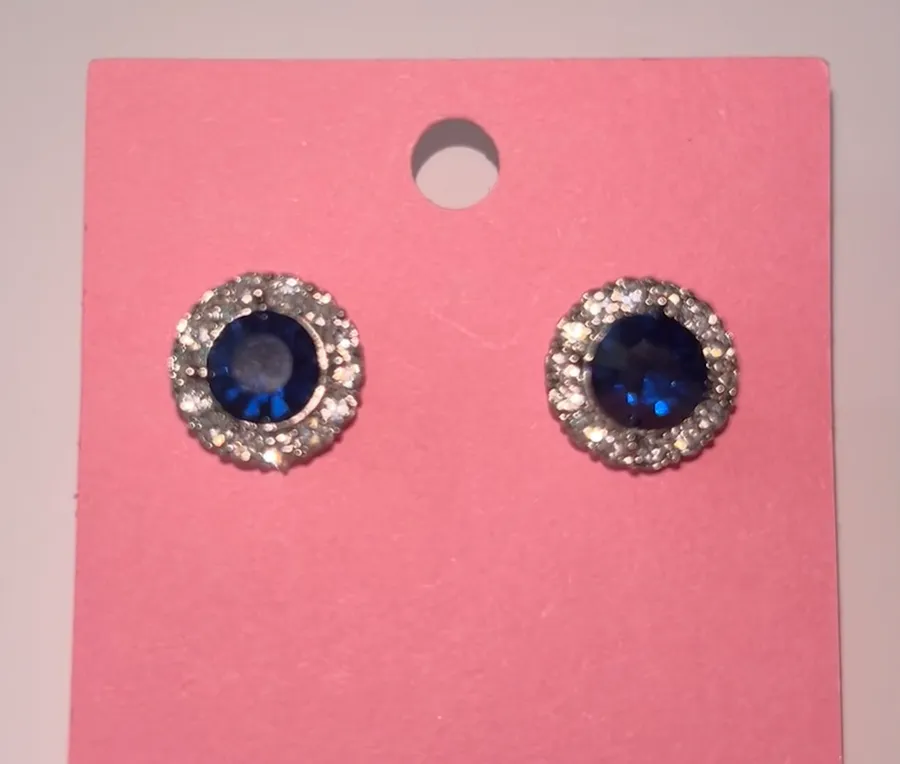 Halo blue and silver studs