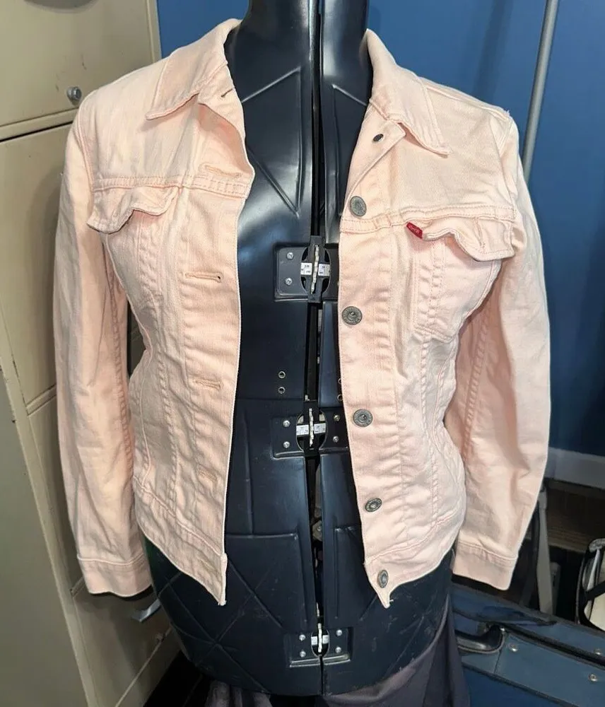 Levi peach denim classic elevated basics S jean jacket
