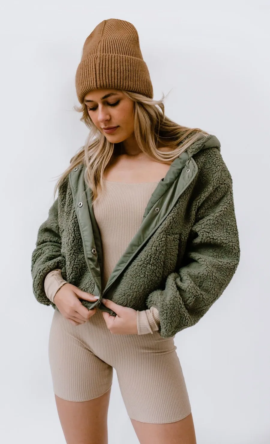 Lightweight cropped fleece jacket
