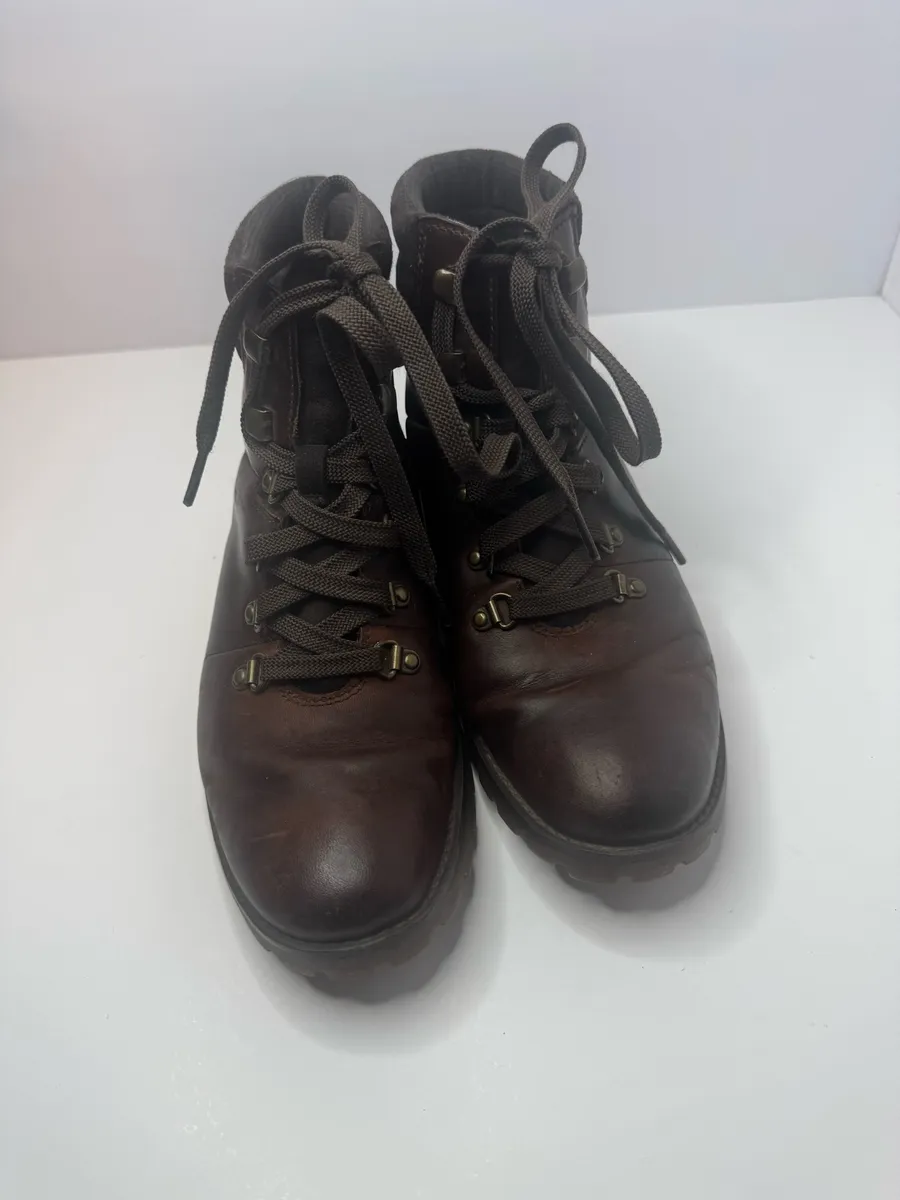 Timberland Ellendale Hiking Boots Size 7.5