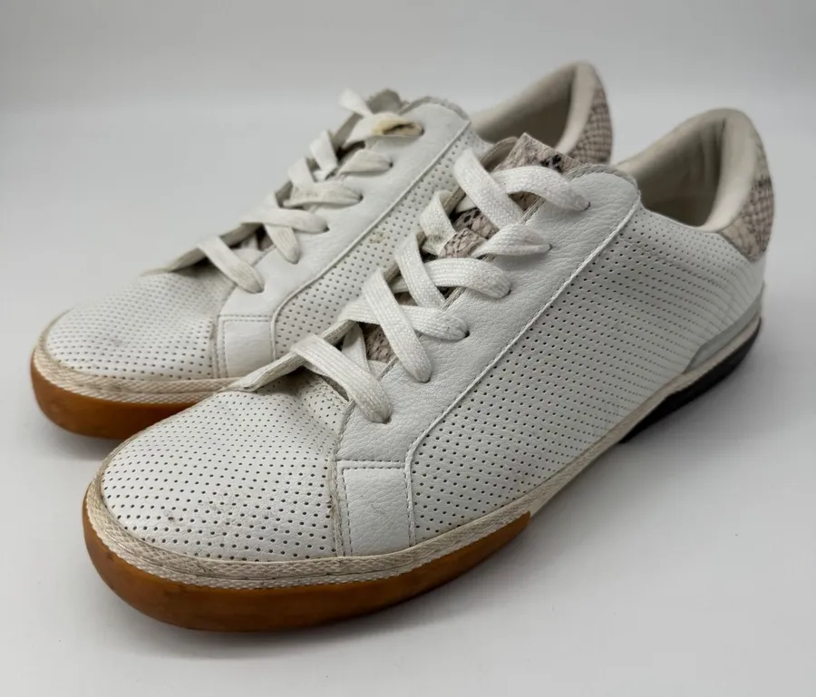 White Snakeskin Faux Leather Sneakers Women 9.5 Low Top Casual Universal Thread