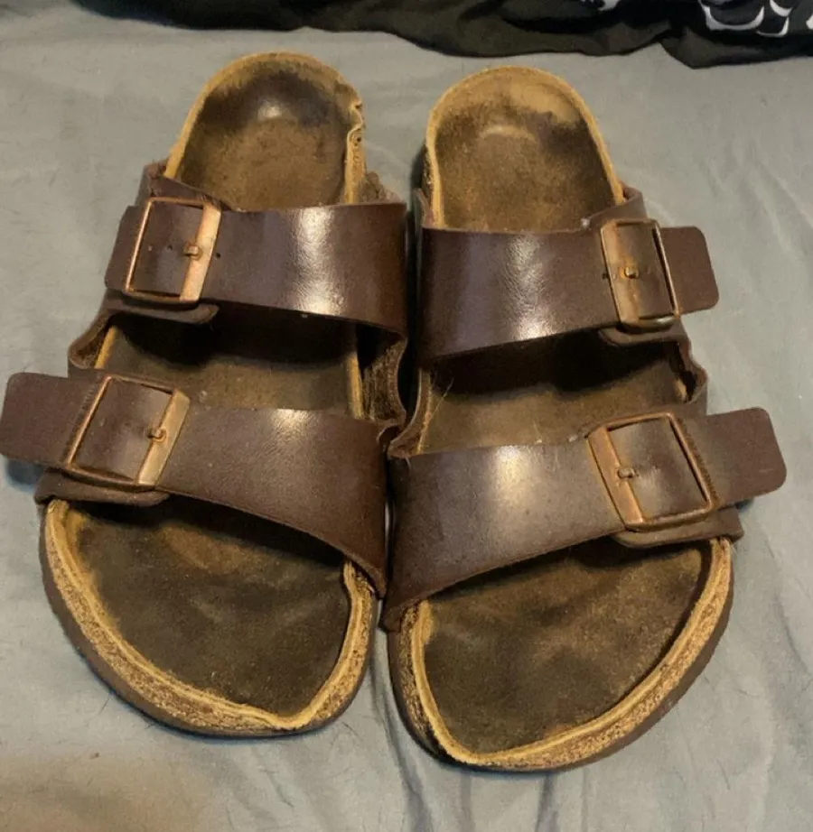 Sandal