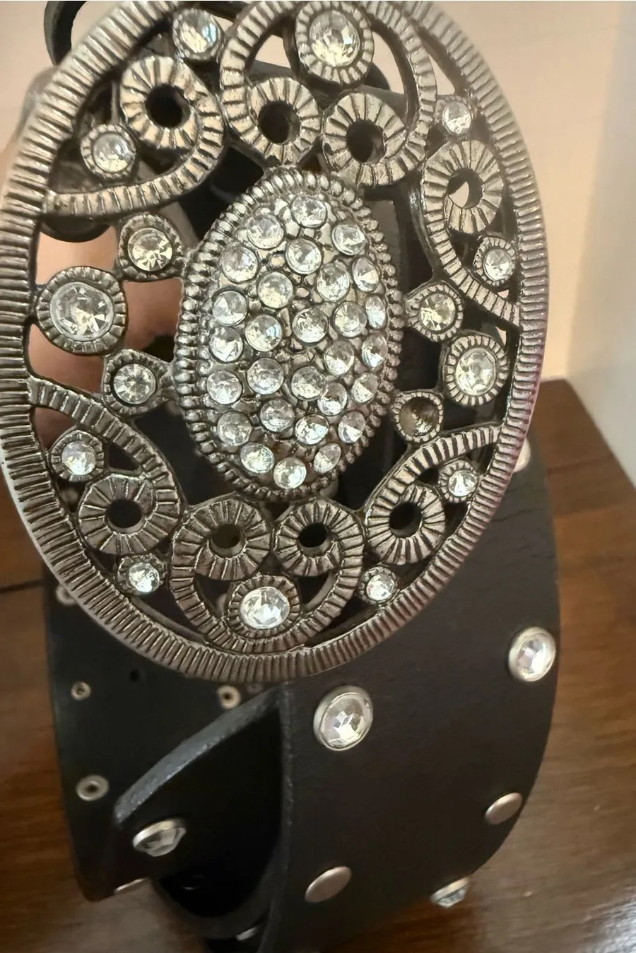 Rhinestone Crystal Belt Buckle Oval
Engraved Buckle Genuine Leather 2X Black