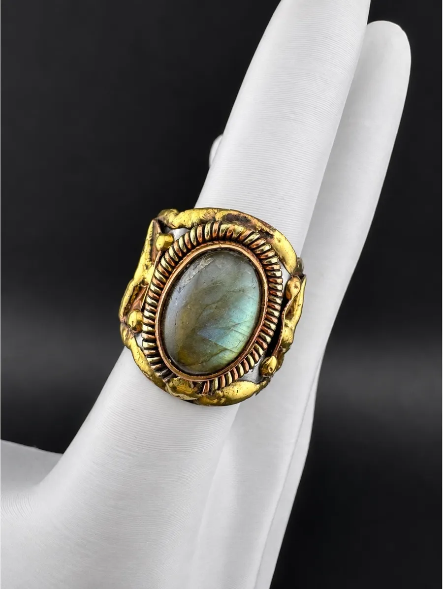 Handcrafted Labradorite Statement Ring with Mixed Metal Band Gold