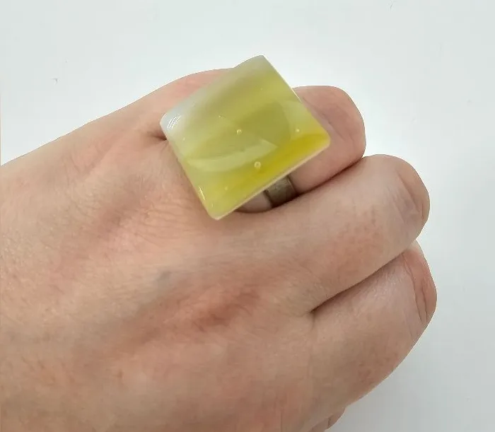 Vintage MCM Chartreuse Resin Statement Ring Bold Square Sugar Cube Yellow