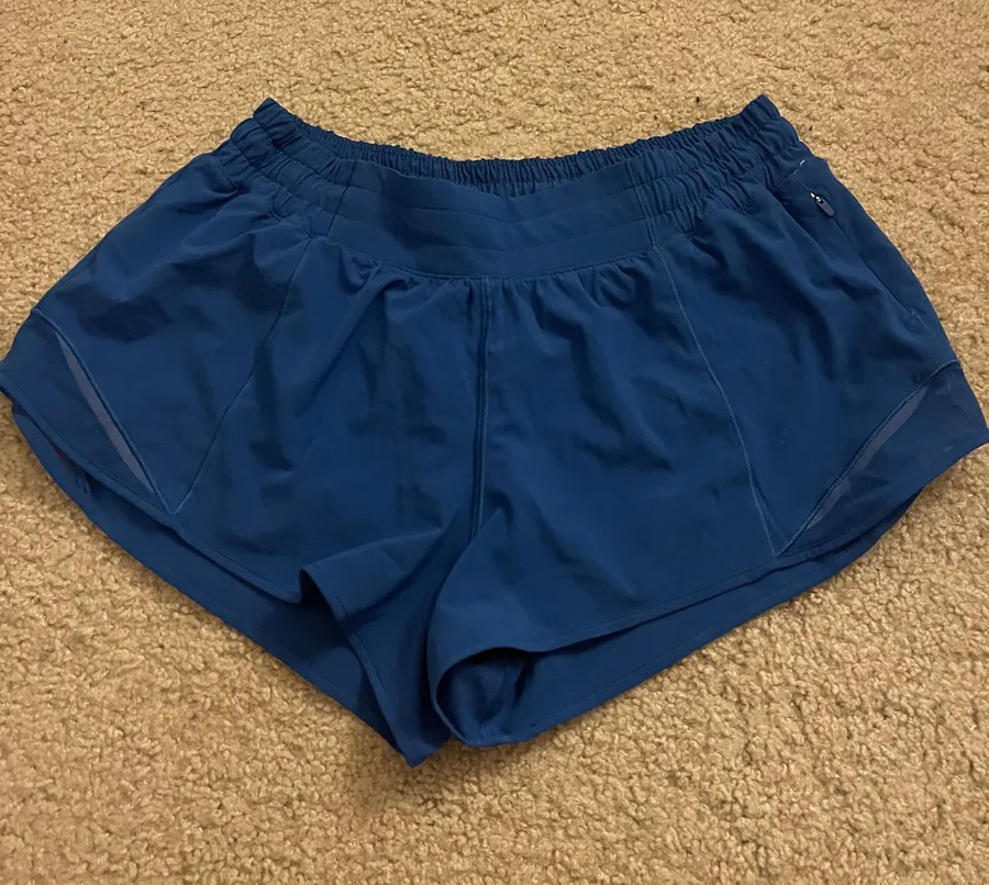 Lululemon Hotty Hot Shorts 2.5" Low-Rise