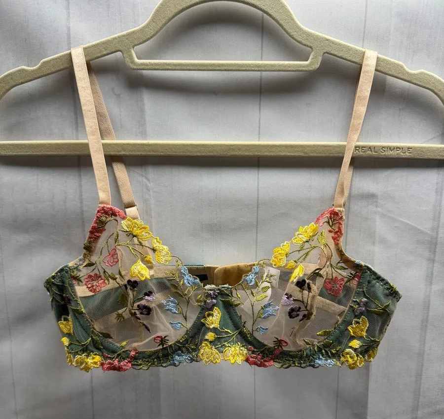 Hello LA Girl Green Floral Embroidered Sheer Mesh Underwire Bra Size Small