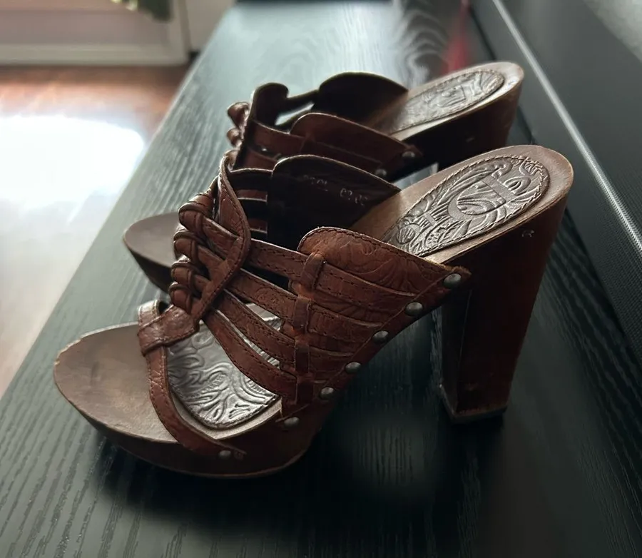 DIOR wood and leather limited edition heels
