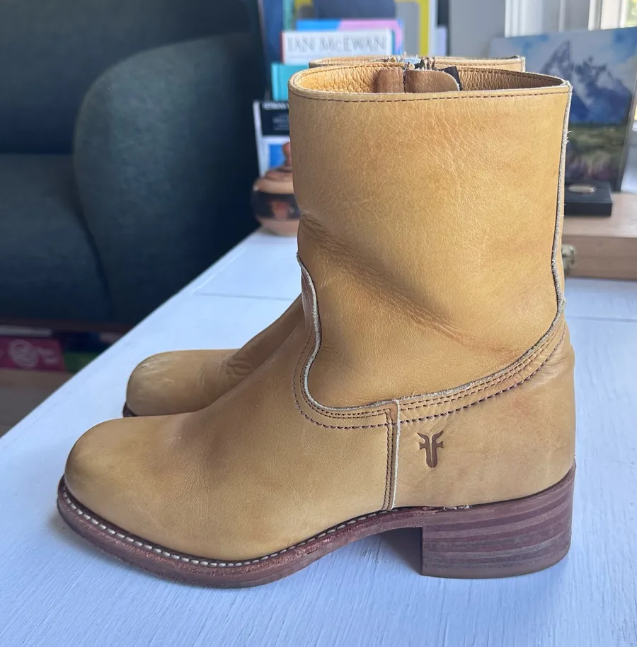 Vintage FRYE campus boots