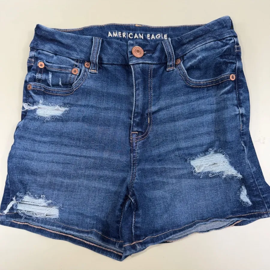 American Eagle Curvy Midi Denim Shorts Size 2 Next Level Stretch Distressed
