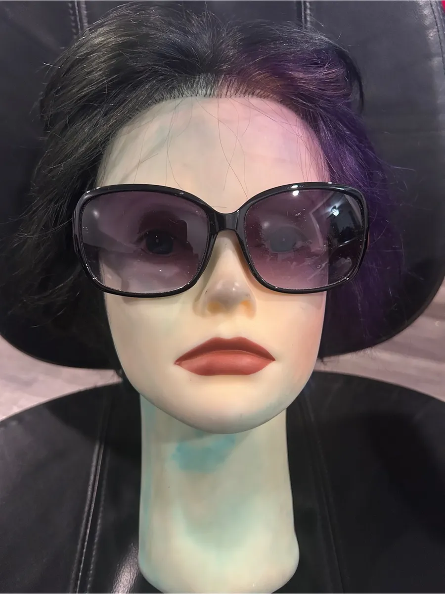 Women's Oversized Black Gradient Lens Sunglasses