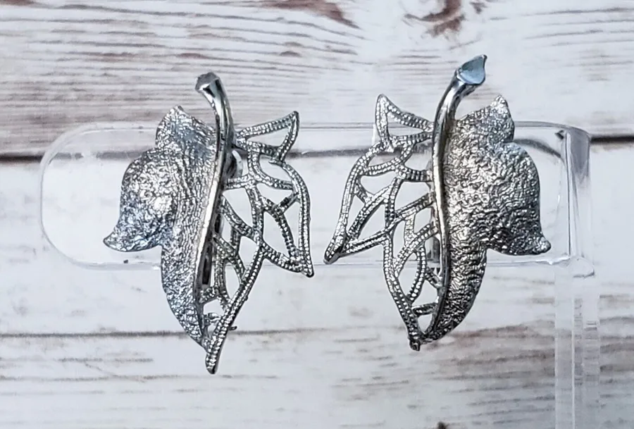 Vintage Clip On Earrings Silver Tone Ornate Flower 1.25"