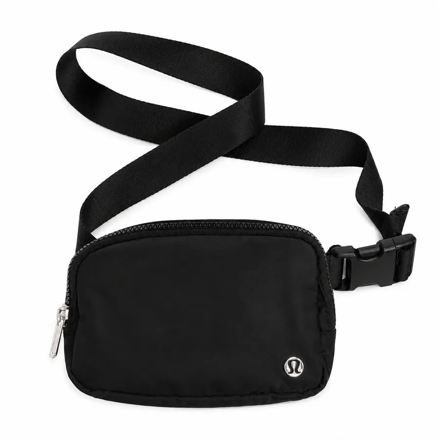 Lululemon Athletica Everywhere Belt Bag 1L Logo Print Black Bum Fanny Pack Sling