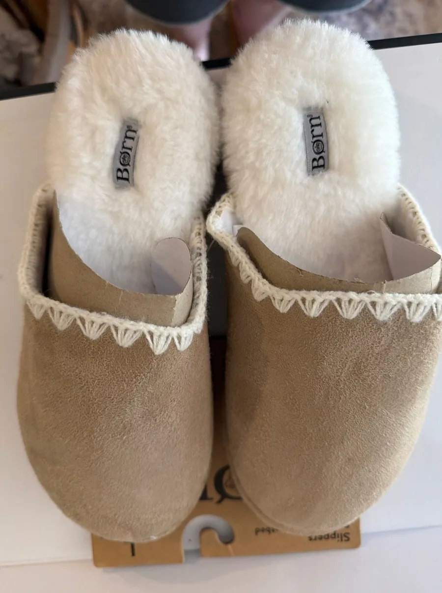 Born Womens Tan Faux Fur Lined Scuff Slippers Spring Foam Footbed Size L 9