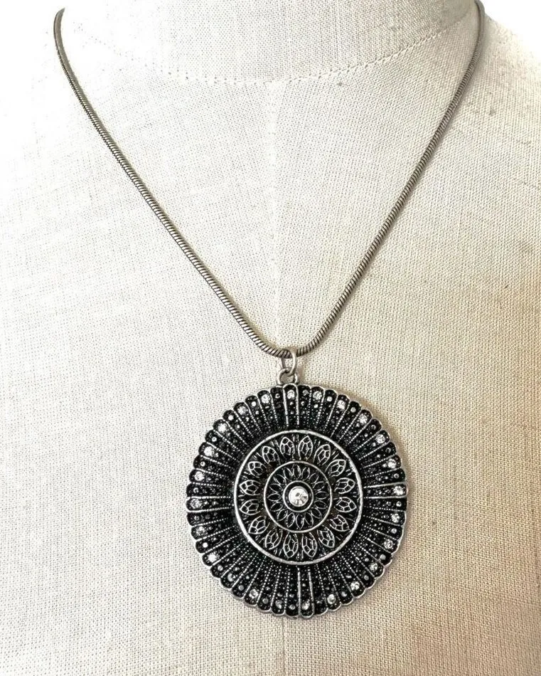 Grey circle rhinestone pendant necklace Gray