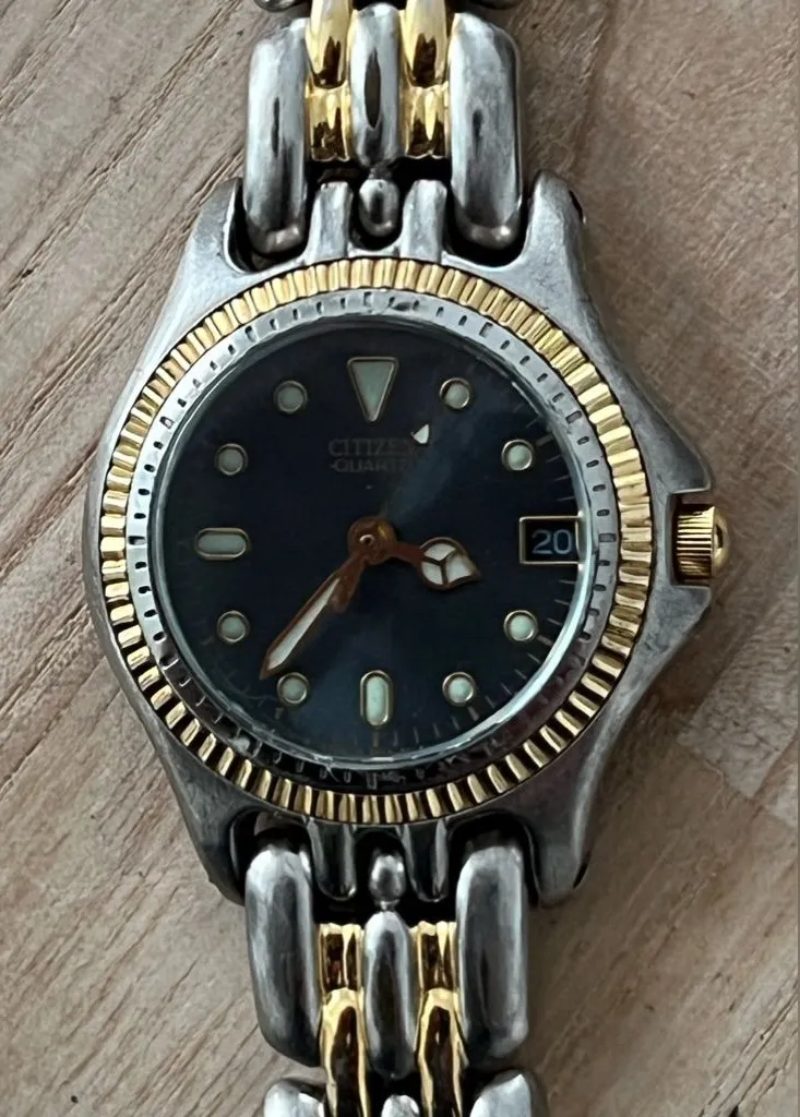 Citizen Ladies Watch Vintage Two-Tone Bracelet New Crystal Blue Round Dial Date