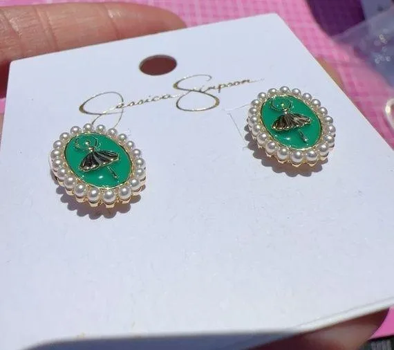 Jessica Simpson Earrings gold tone pearls around green ballerina stubs