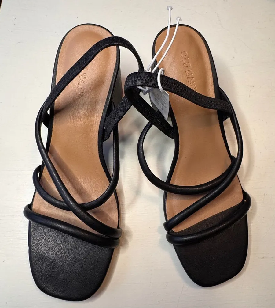 Old Navy Black Strappy Block Blackjack Sandals Sz 7 New With Tag