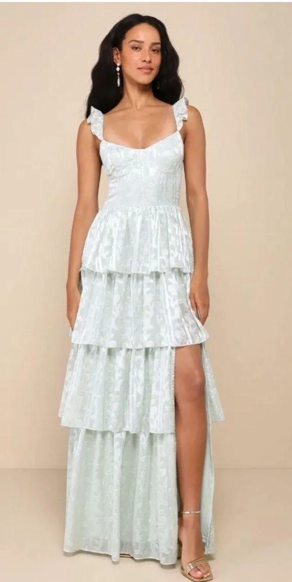 Lulu’s Sage Green Floral Jacquard Maxi Dress